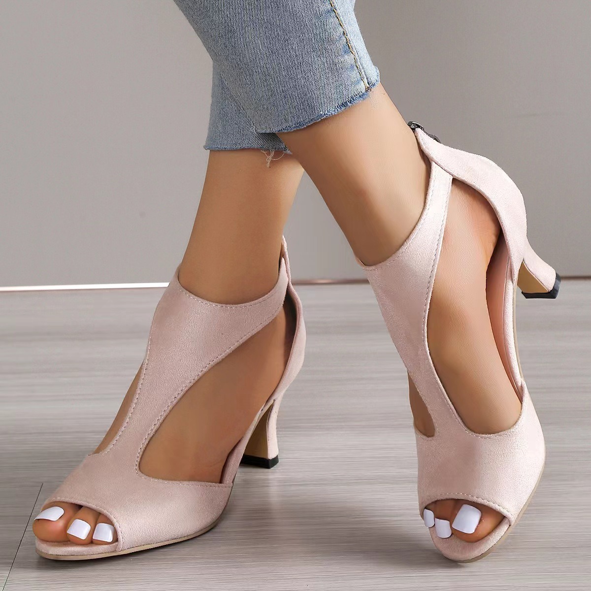 Sandalias de tacón alto de cue - Shoe Brush reseña y precio